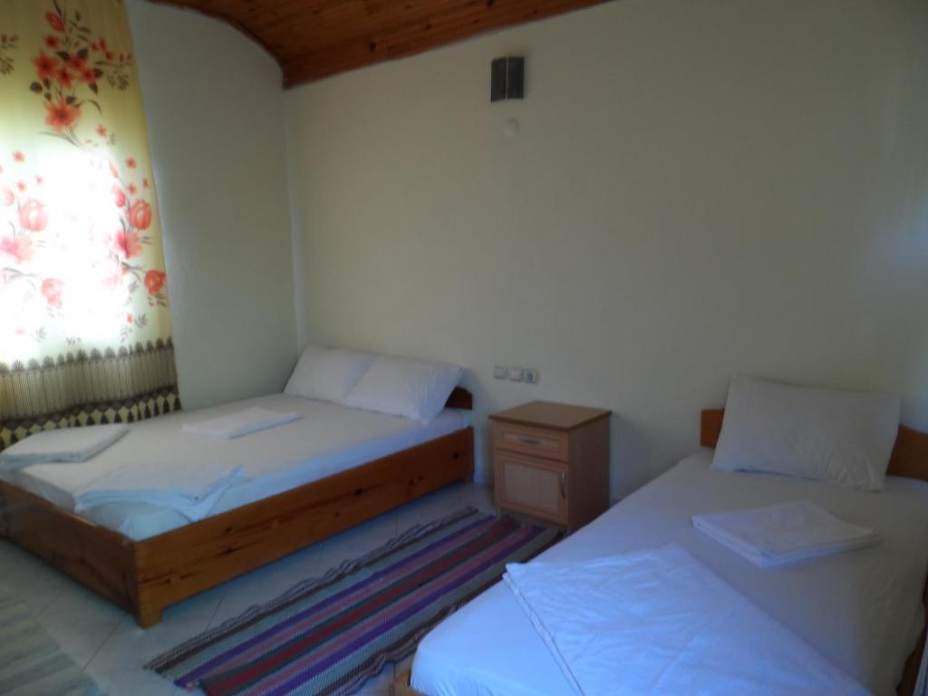 Engin Pension Çıralı Quarto foto